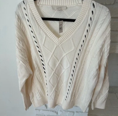 Suéter para mujer LOFT marfil con cuello en V Foto 1 de 2