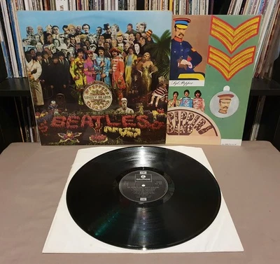 THE BEATLES Sgt. Pepper's Lonely Hearts Club Band 1973 UK 'MADE IN FRANCE' - VG - Image 1 of 4