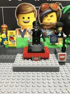 Lego TLM mini Figure Collection Series Executron Tlm028 / 2014 - Picture 1 of 8