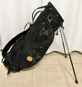 Sun Mountain 6-Wege Standtasche Deepdale Golfschläger schwarz Schultergurt & 6 Taschen - Bild 1 von 9