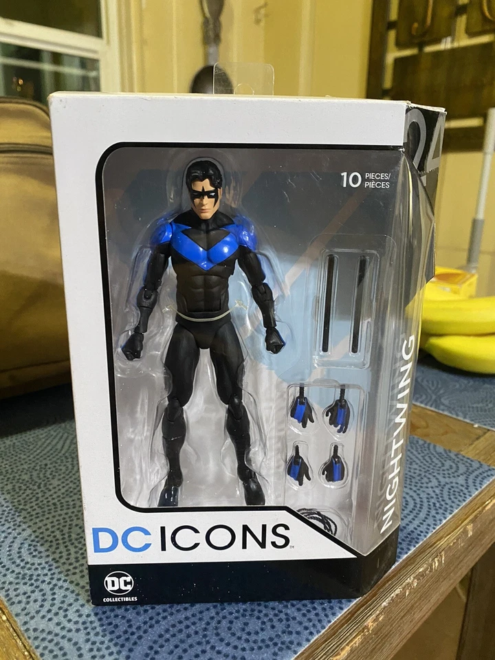 Diamond Comics DC Collectibles Icons Nightwing Action Figure