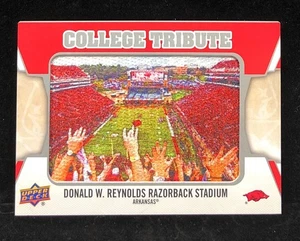 Logotipos de parche tributo universitario Upper Deck 2014 CM123 Razorback Stadium Arkansas SSP - Imagen 1 de 4