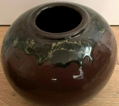 Beautiful glazed Studio Pottery Vase signed by artist KARIN JOHNSON 9.8" x 7.8" - Image 1 of 4