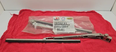Kit de brazo y cuchilla limpiaparabrisas OMIX-ADA, 9 pulgadas, se adapta a Jeep Willys 41-58, cantidad 2 Foto 1 de 4