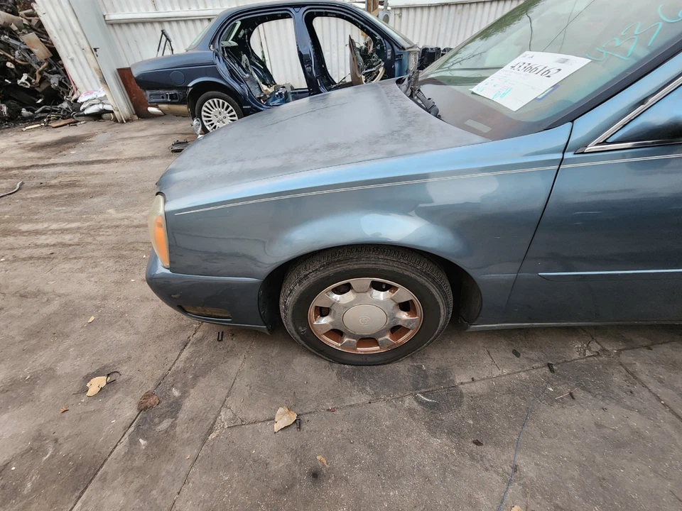 2000 2001 2002 2003 2004 2005 CADILLAC DEVILLE ЛЕВЫЙ ВОДИТЕЛЬ КРЫЛО - Изображение 1 из 1