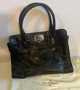 Bolso de Mano Cole Haan Valise Kendra de Cuero Negro con Bolsa para el Polvo - Imagen 1 de 7