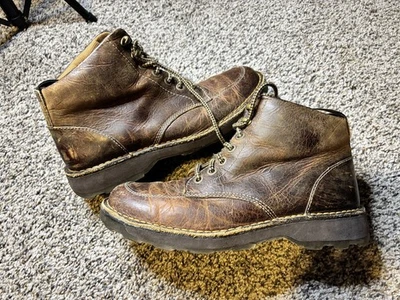 Botas Dr. Martens para hombre Kameron cuero marrón envejecido punta sin usar Y2K AW004 -9 M  Foto 1 de 4