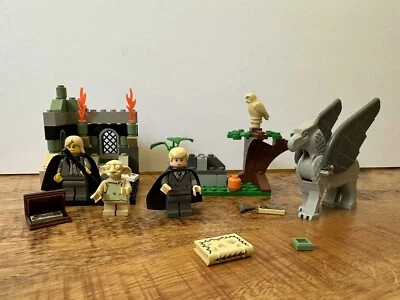 Harry Potter Lego: 4731 Dobby's Release 4750 Draco’s Buckbeak Encounter-Complete - Image 1 of 3