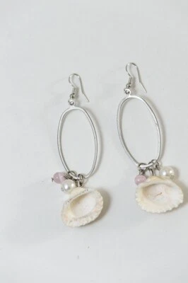 Brincos de contas de olho de tigre rosa pérola falsa tom prata "This too shell pass" - Imagem 1 de 4