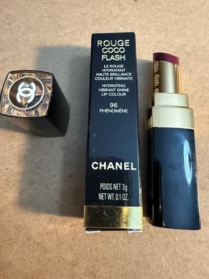 Color de labios CHANEL ROUGE COCO FLASH brillo vibrante hidratante 96 fenomenos nuevo en caja Foto 1 de 4