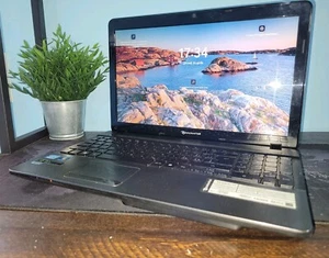 Notebook PACKARD BELL 15,6" intel i5 + 8gb Ram + 240GB SSD + 2GB Scheda Nvidia - Foto 1 di 9