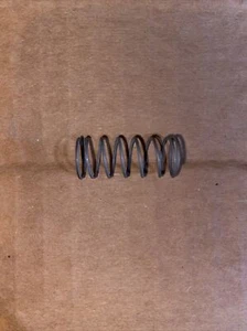 NOS OMC EVINRUDE JOHNSON PART NO. 302135 SPRING - Picture 1 of 1