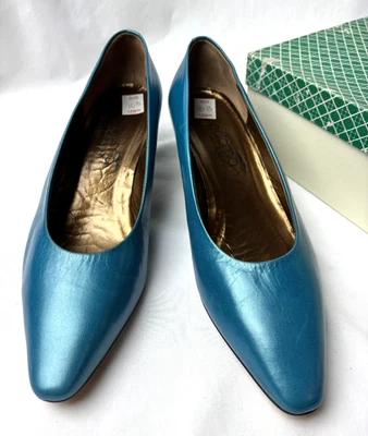 Vintage ~ J. Renee Clara Women's Pump Paloma Blue Women's Size 10B - Image 1 of 4