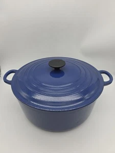 Used Le Creuset 28 Dutch Oven 7 1/4 Qt Blue Round Enameled Cast Iron - Picture 1 of 17
