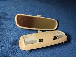 TOYOTA SR5 PICKUP TACOMA 4RUNNER TUNDRA T100 REAR VIEW MIRROR MAP LIGHT ASSEMBLY - Picture 1 of 5