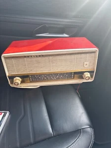 Vintage Phillips Mantle Radio 1950s - Picture 1 of 4