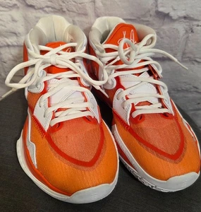 Zapatos de baloncesto Nike Kyrie Infinity nuevos sin etiquetas talla 6,5 naranja y blanco - Imagen 1 de 10