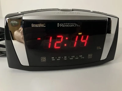 Radio reloj despertador doble Emerson Research Smart Set ~ CKS5055B Foto 1 de 4