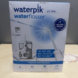 Waterpik Ultra Dental Easy Water Flosser 6 Tips WP-100W White New - Picture 1 of 2
