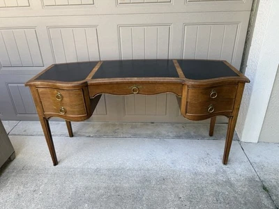 Mesa vintage de nogal de Paul Frankl Johnson Furniture Co 1960 Foto 1 de 4