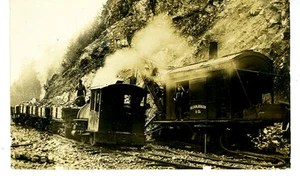 1910 RPPC Postcard Marion Steamshovel loading Rocks on a Train - Picture 1 of 1