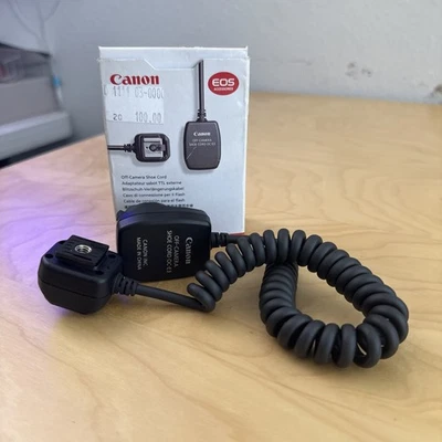 Canon OC-E3 Off-Camera Shoe Cord - Image 1 of 4