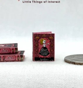 1:24 Scale Book ALICES ADVENTURES IN WONDERLAND Illustrated Miniature Book 1/2" - Picture 1 of 6