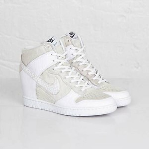 white nike dunk sky hi