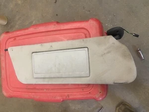 97-01 Jeep Cherokee XJ Sun Visor Passenger Right Side Gray OEM Sunvisor  - Picture 1 of 5