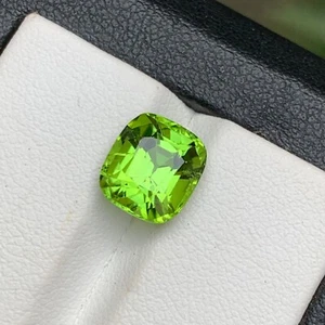 Vivid Green Natural Peridot Ring Loose Gemstone 3.80 Ct Cushion Cut for Jewelry - Picture 1 of 10