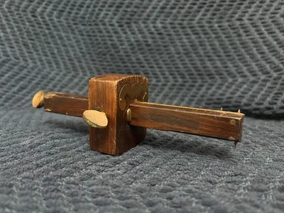 ANTIGUO STANLEY Nº 77 MEDIDOR DE MARCA/MORTAJA DE PALO DE ROSA Y LATÓN (SIN MARCA) Foto 1 de 4