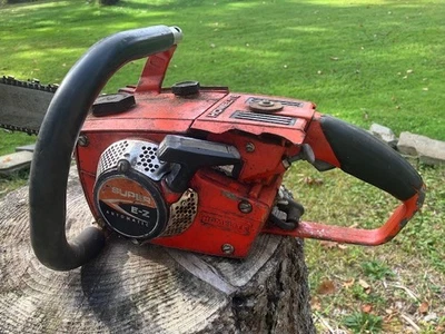Vintage Homelite Super E-Z Automatic Chainsaw RUNS STRONG - Image 1 of 4
