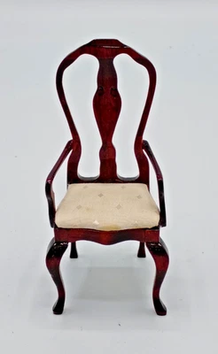 Silla brazo miniatura casa de muñecas caoba con asiento estampado crema Foto 1 de 4
