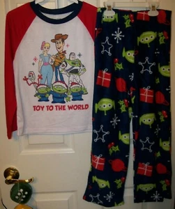 Toy Story To The World Flame Resistant Long 2 Piece Pajama PJ Set Boys 8 NWT - Picture 1 of 1