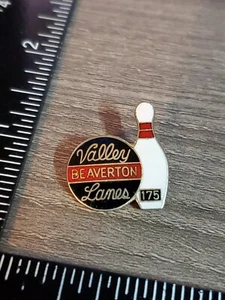 Pin de solapa de boliche Valley Beaverton Lanes 175 pin vintage esmalte tono dorado C4 - Imagen 1 de 2
