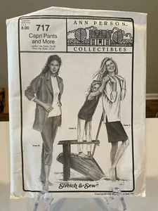 Vintage Ann Person Collectibles UNCUT #717 Capri Pants & More Ladies & Girls - Picture 1 of 2
