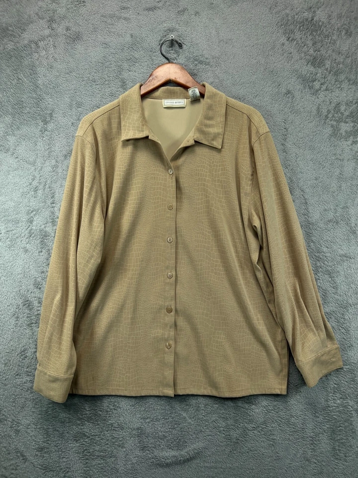 Camisa con botones Studio Works para mujer XL bronceada serpiente patrón cocodrilo manga larga pesada Foto 1 de 4