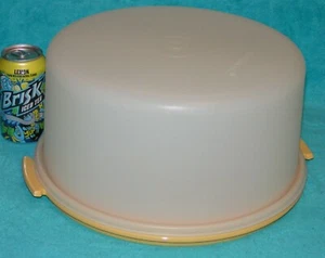 Vintage Beauty! TUPPERWARE Cake/Pie Taker Container + Lid Harvest Gold Tan 1256 - Picture 1 of 6