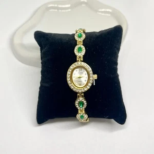 Green Gemstone Elegant Vintage Style Unique Dainty Women’s Wrist Watch Gold Tone - Picture 1 of 9