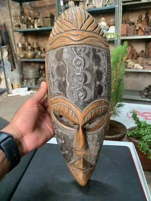 Máscara africana antigua tallada a mano rara de madera para colgar en la pared arte africano Foto 1 de 4