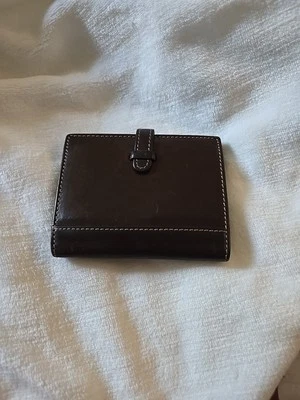 Coach Card Case Leather Bifold Business Card Holder Leather Distressed ID Holder - Image 1 of 4