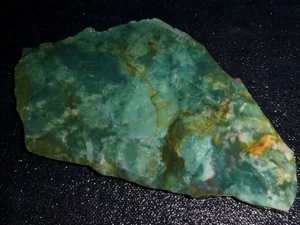 Bloodstone-Jaspis Platte - 5 1/2" x 3 1/4" grob für Cabbing-Display - Bild 1 von 3