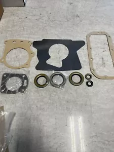 OMIX-ADA 1860303, Transfer Case Oil Seals Dana 300 Kit - Picture 1 of 10