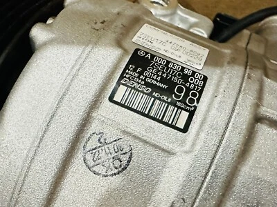 Compresor de aire acondicionado genuino A0008309800 - Mercedes-Benz Foto 1 de 2