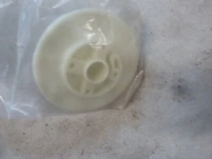 POLEA DE ARRANQUE OEM OMC Johnson Evinrude 318938 0318938 - Imagen 1 de 2