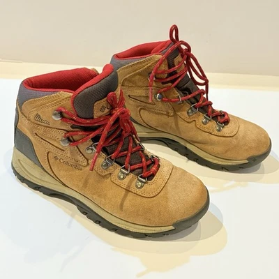 Columbia Newton Ridge Plus Waterproof Hilking Boots Beige Women's US size 9 - Image 1 of 4