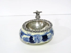 Delfts Blauw Silver Tea Strainer & Blue & White Bowl - Picture 1 of 9