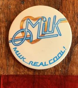 Milk Real Cool VTG Button Pin 2" Drink Dairy Badge 1980s Retro Heart Logo Canada - Picture 1 of 2