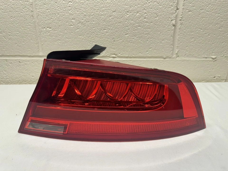Audi A7 Quattro 2012-2015 cuarto de cuarto montado en panel luz trasera pasajero derecho OEM Foto 1 de 4