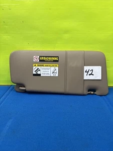 Honda CRV CR-V 2002-2004 lado del conductor parasol bronceado/beige fabricante de equipos originales sombra izquierda parasol - Imagen 1 de 5